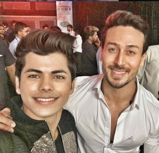 Siddharth nigam from sony sab s aladdin naam toh suna hoga with tiger shroff