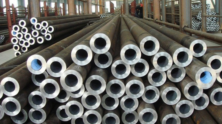 Alloy steel pipes